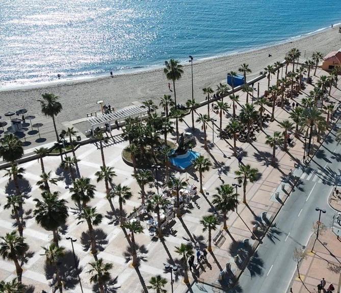 Costa Paradise - Beachfront Apartment Фуенхірола Екстер'єр фото